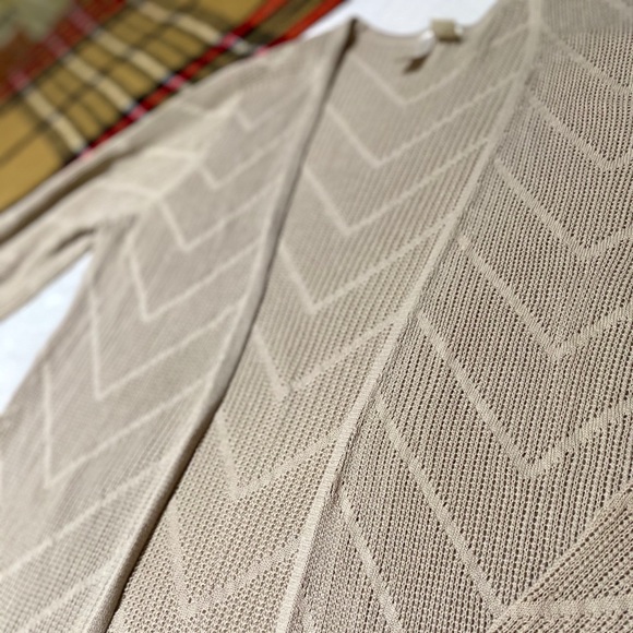 Woman’s Long Open Front Flowy Cardigan 🍂🍁 - Picture 3 of 8